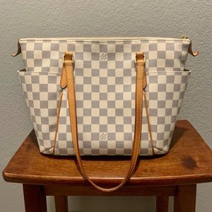 Louis Vuitton Damier Azur Totally PM 💯 authentic